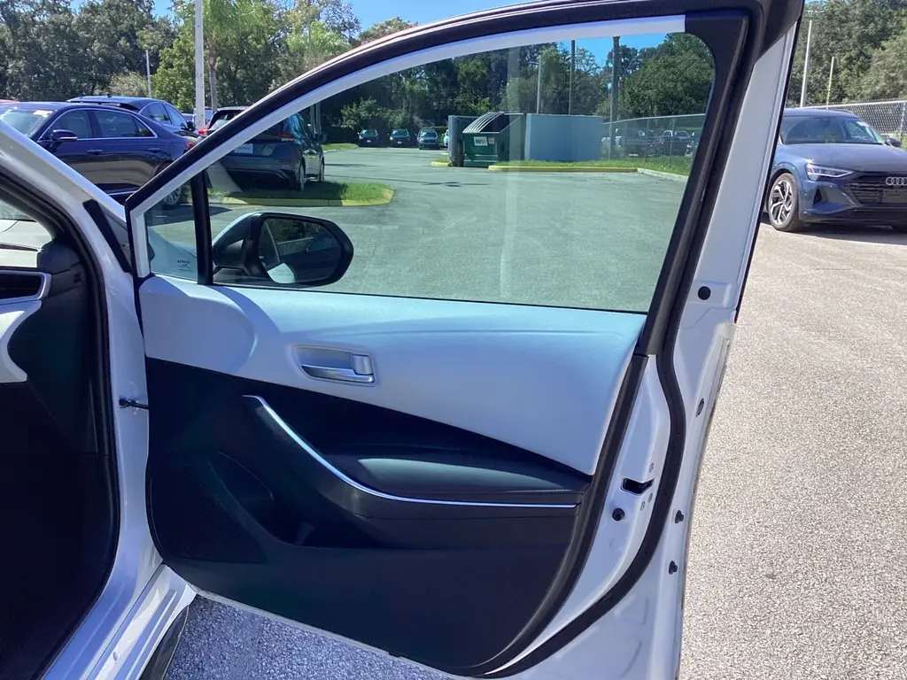 2024 TOYOTA COROLLA SE photo 15