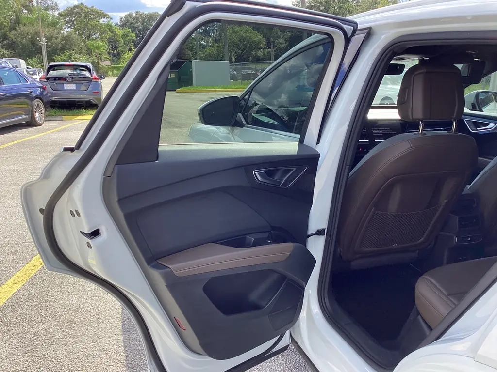 2023 AUDI Q4 E-TRON PREMIUM PLUS photo 8