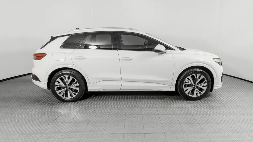 2023 AUDI Q4 E-TRON PREMIUM PLUS photo 6