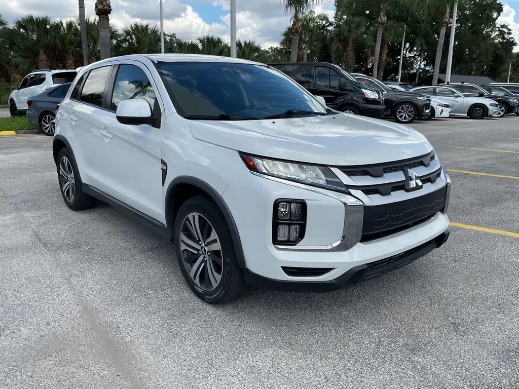 2021 MITSUBISHI OUTLANDER SPORT ES photo 9