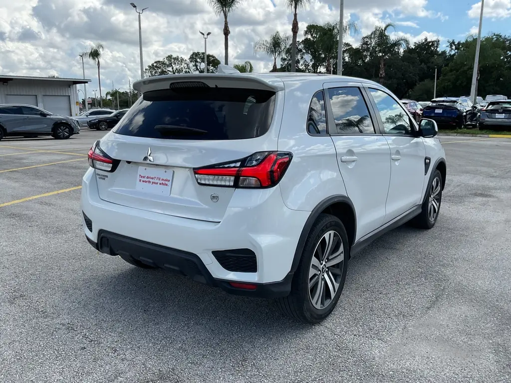 2021 MITSUBISHI OUTLANDER SPORT ES photo 11