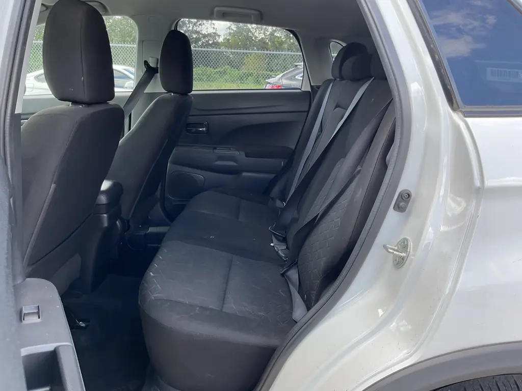 2021 MITSUBISHI OUTLANDER SPORT ES photo 14