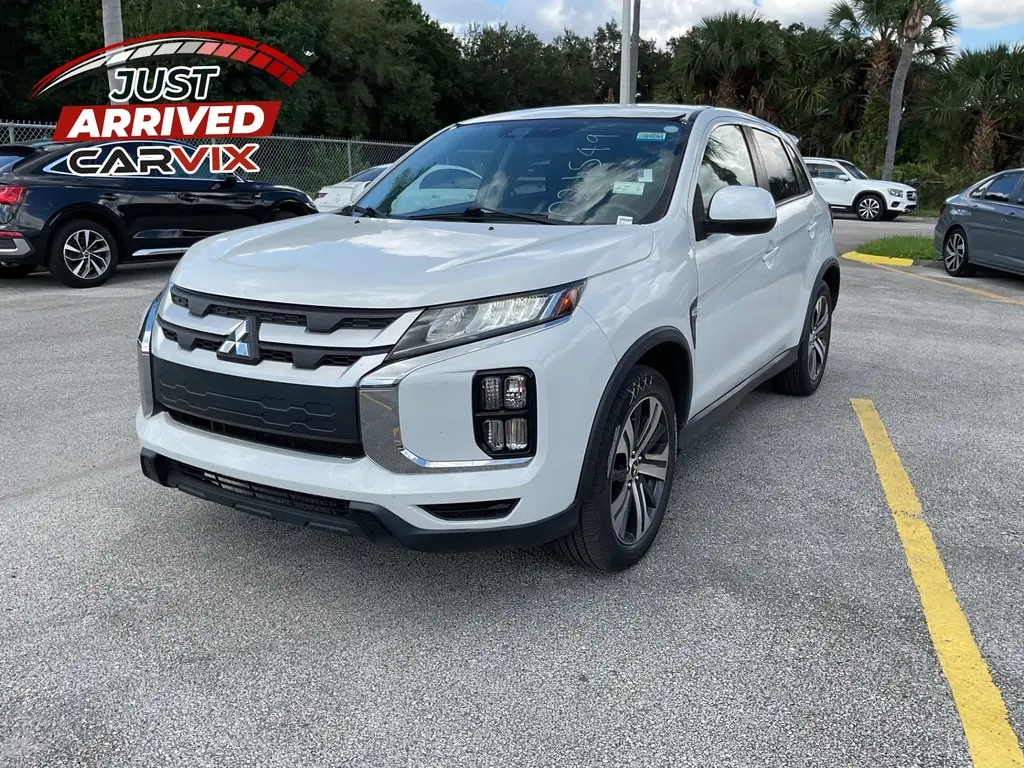 2021 MITSUBISHI OUTLANDER SPORT ES photo 1