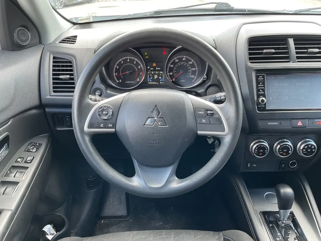 2021 MITSUBISHI OUTLANDER SPORT ES photo 23