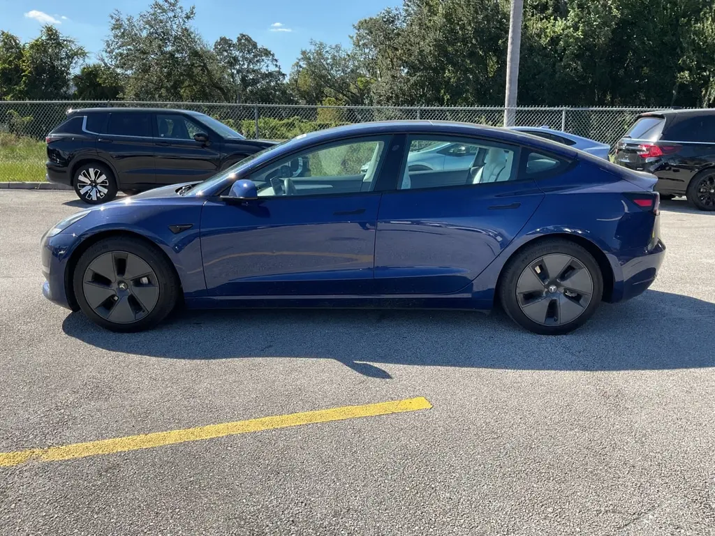 2021 TESLA MODEL 3 STANDARD RANGE PLUS photo 2