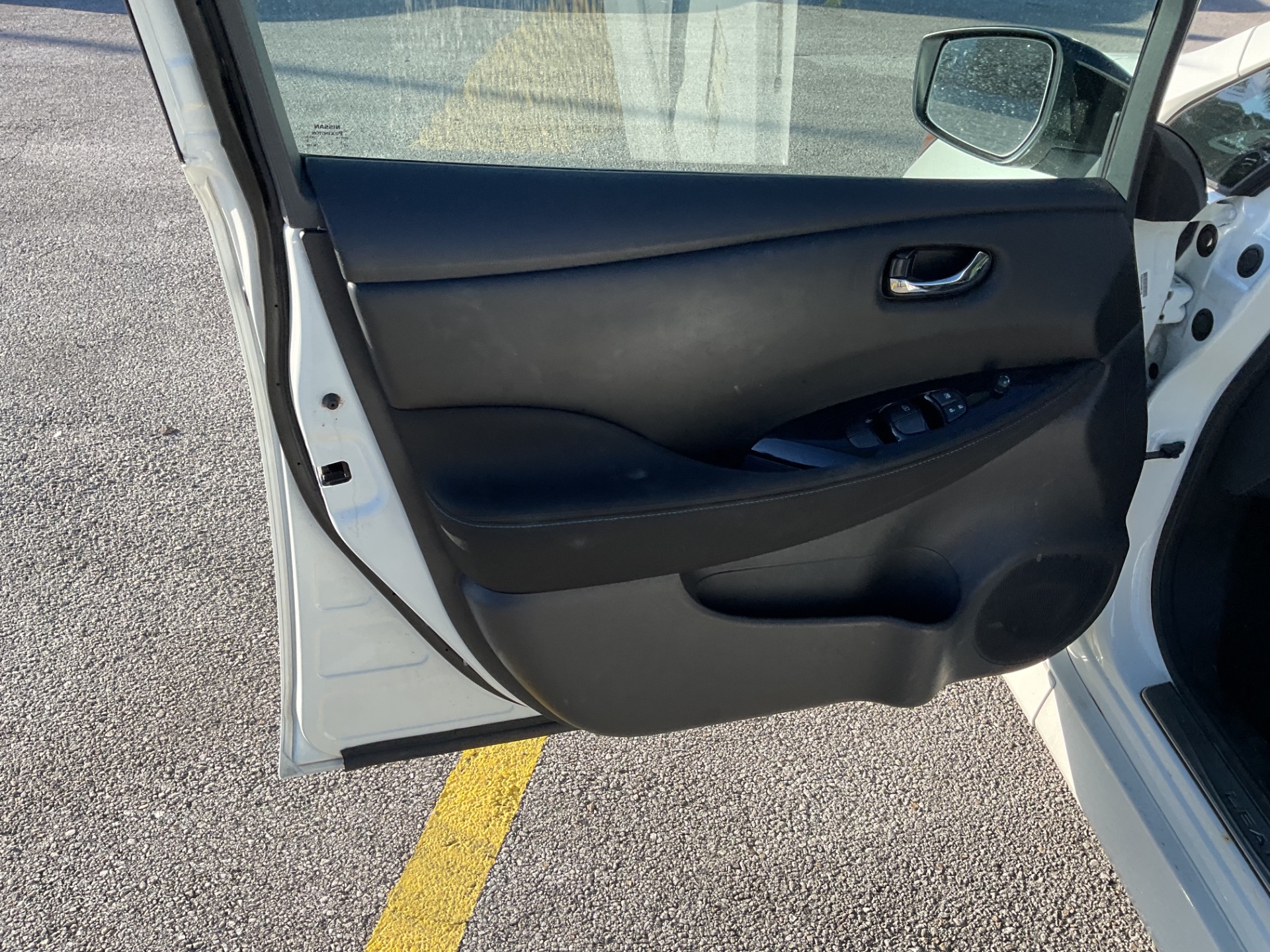 2023 NISSAN LEAF SV PLUS photo 11