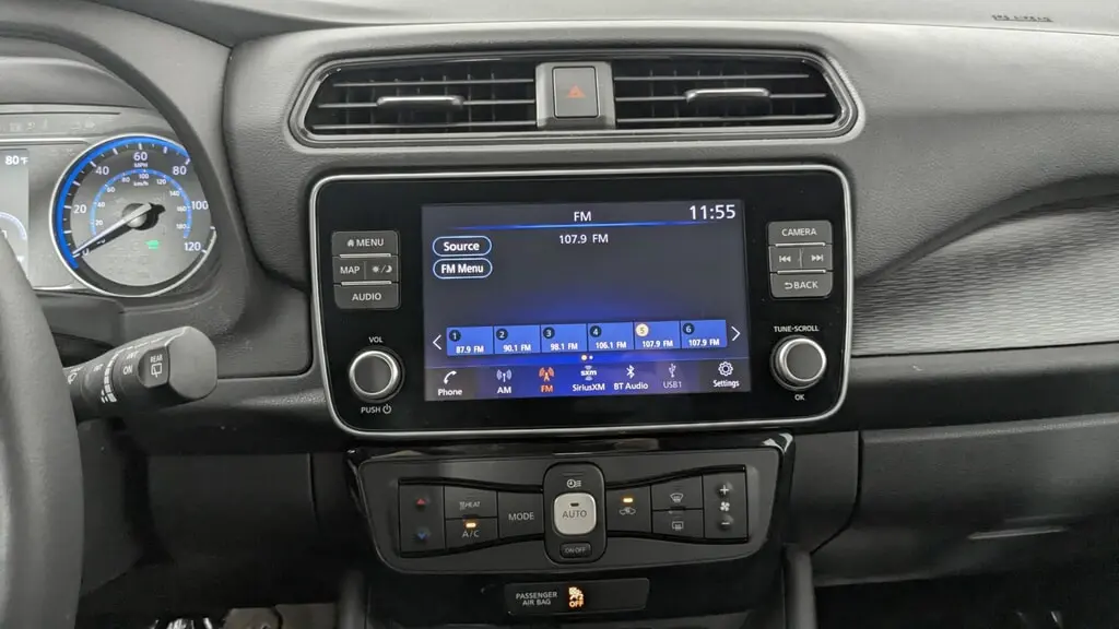 2023 NISSAN LEAF SV PLUS photo 32