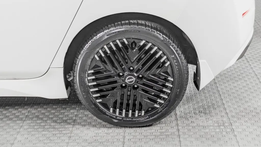 2023 NISSAN LEAF SV PLUS photo 41