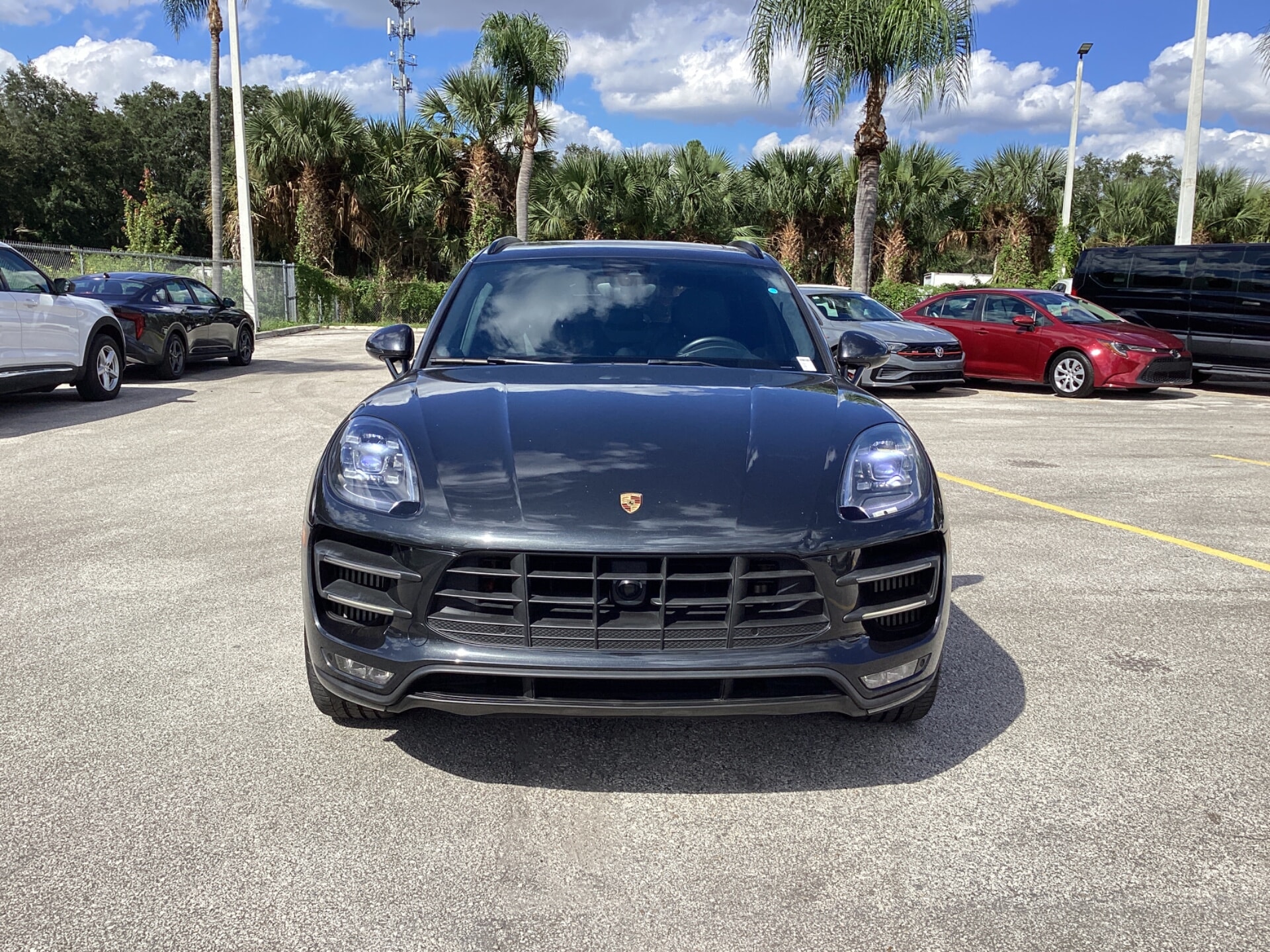 2017 PORSCHE MACAN TURBO photo 2