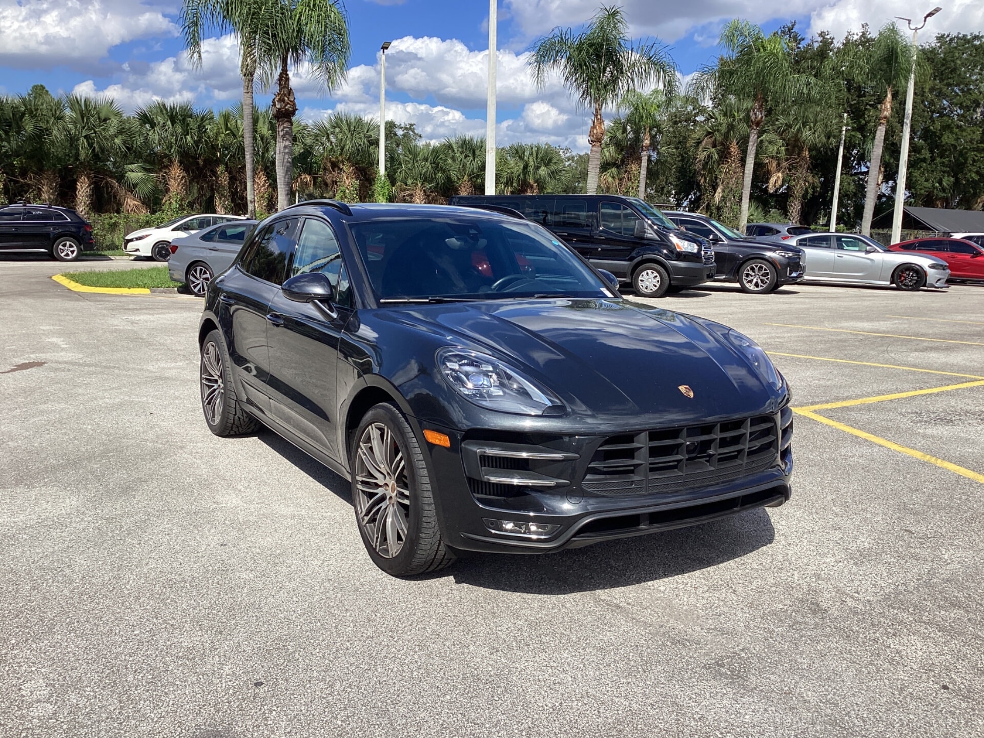 2017 PORSCHE MACAN TURBO photo 3