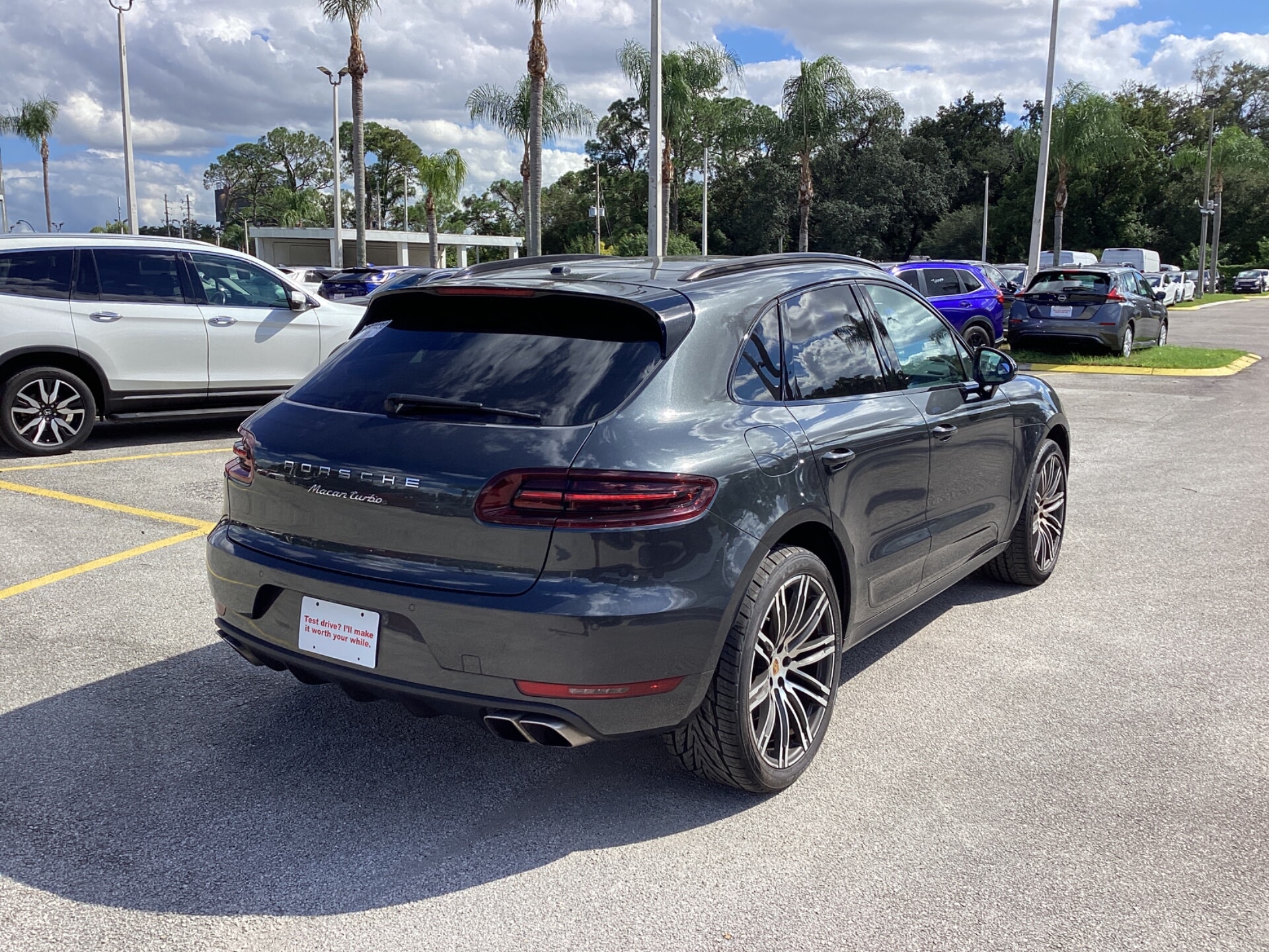 2017 PORSCHE MACAN TURBO photo 5