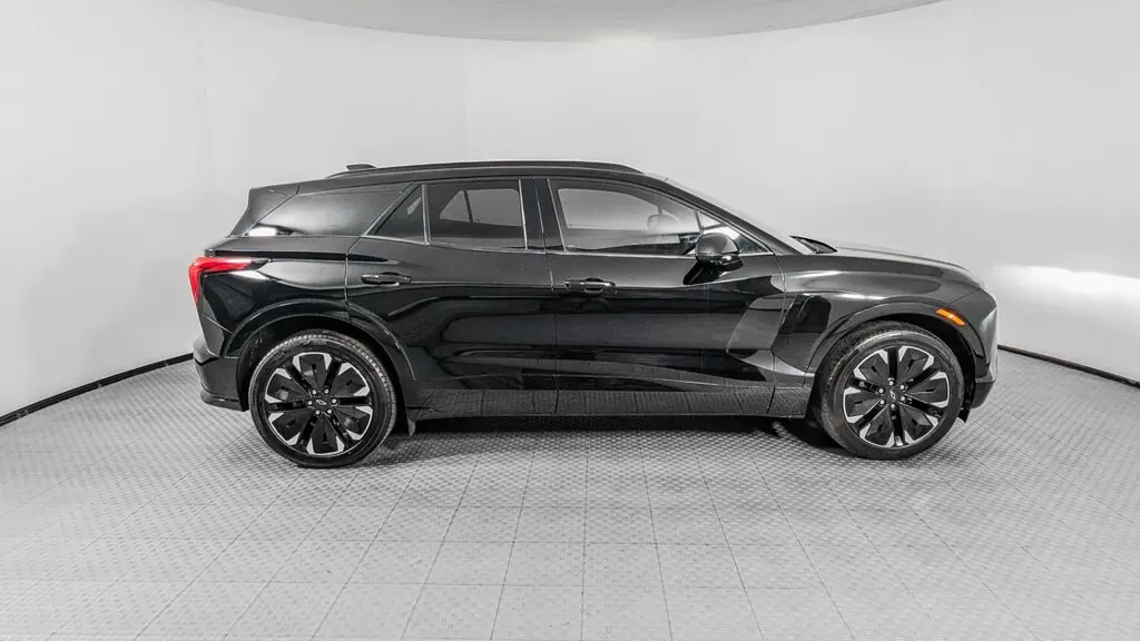 2024 CHEVROLET BLAZER EV RWD RS 2RS photo 8