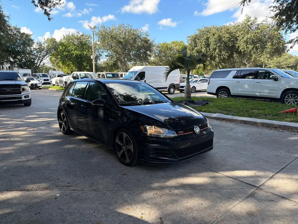 2019 VOLKSWAGEN GOLF GTI S photo 3