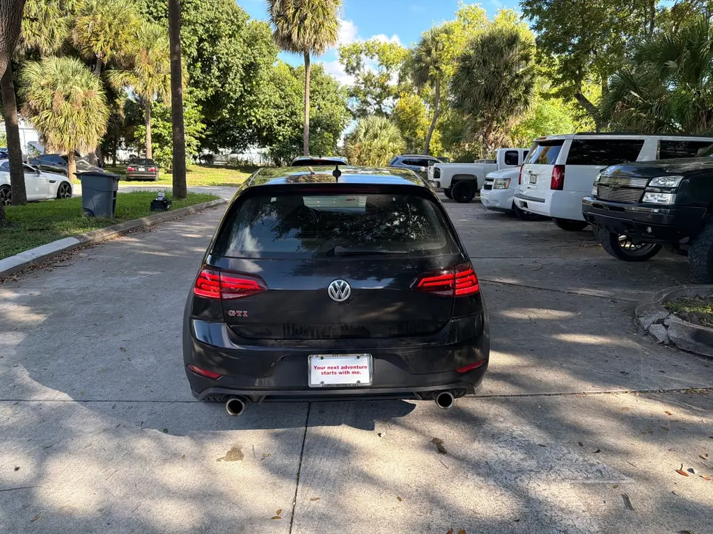 2019 VOLKSWAGEN GOLF GTI S photo 7