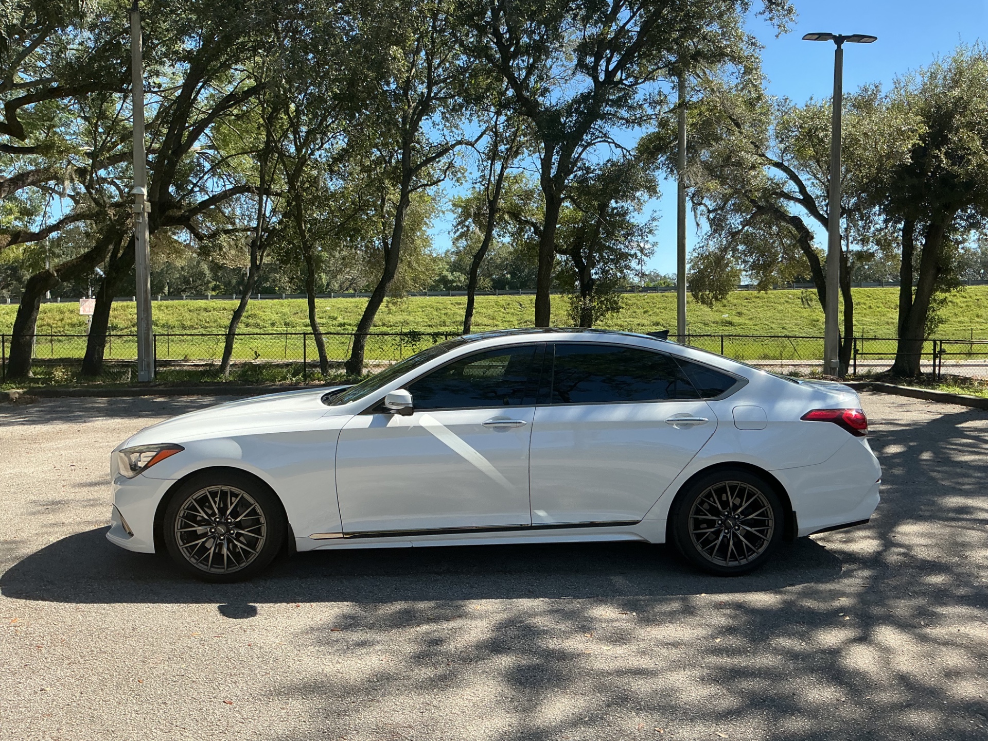 2019 GENESIS G80 3.8L SPORT photo 2