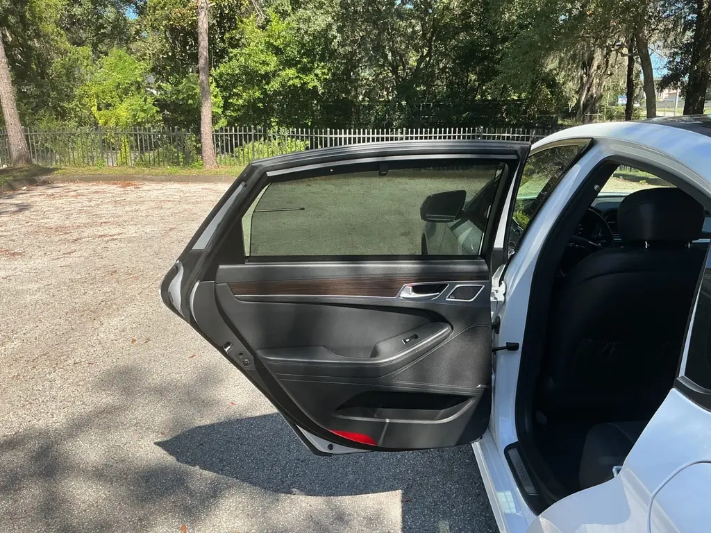 2019 GENESIS G80 3.8L SPORT photo 11