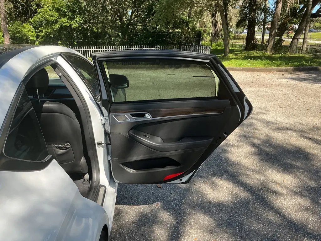 2019 GENESIS G80 3.8L SPORT photo 15