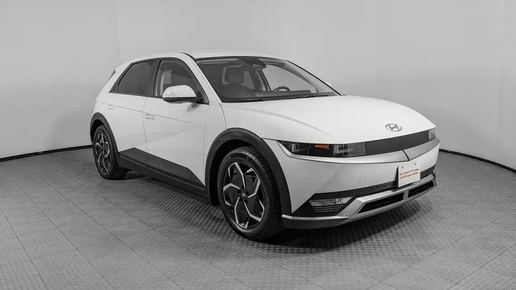 2023 HYUNDAI IONIQ 5 SEL photo 10