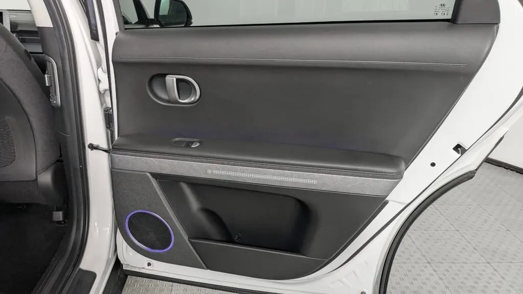 2023 HYUNDAI IONIQ 5 SEL photo 18