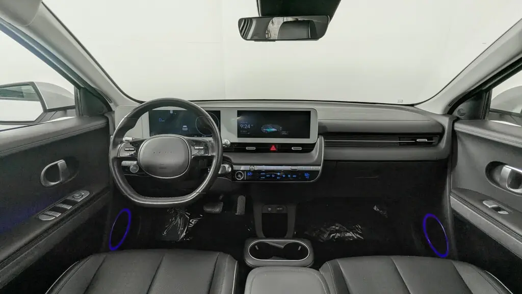2023 HYUNDAI IONIQ 5 SEL photo 24
