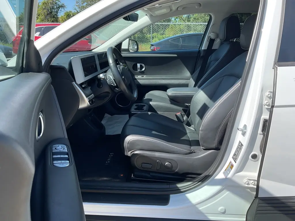 2023 HYUNDAI IONIQ 5 SEL photo 10