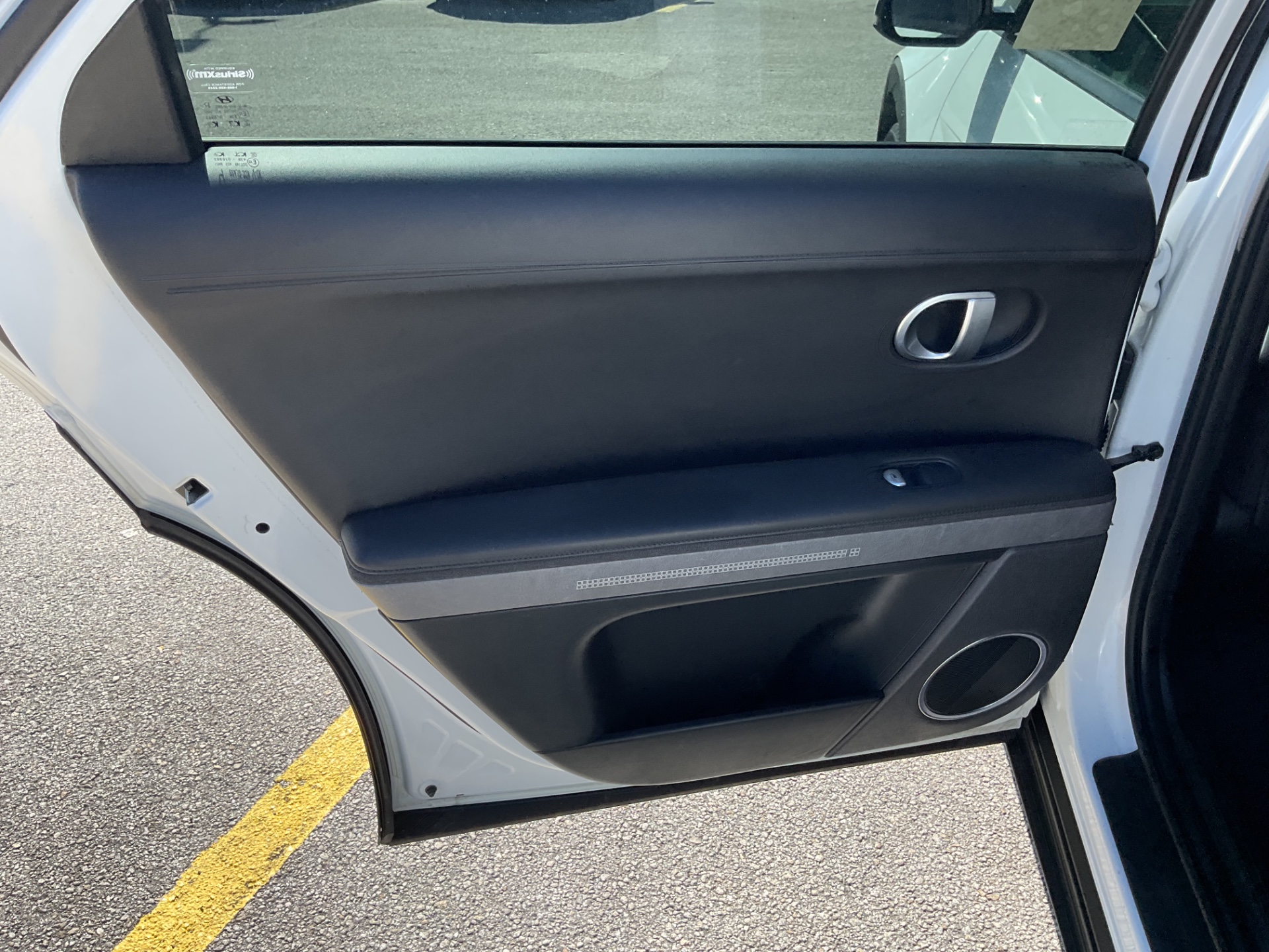 2023 HYUNDAI IONIQ 5 SEL photo 17