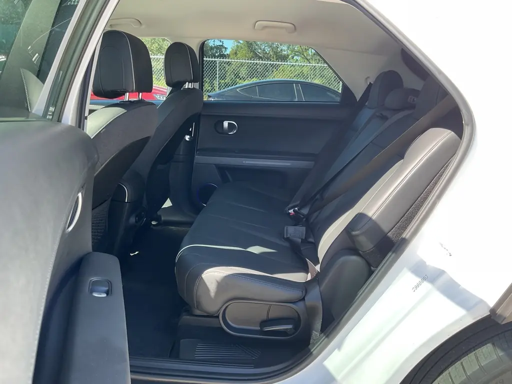 2023 HYUNDAI IONIQ 5 SEL photo 18