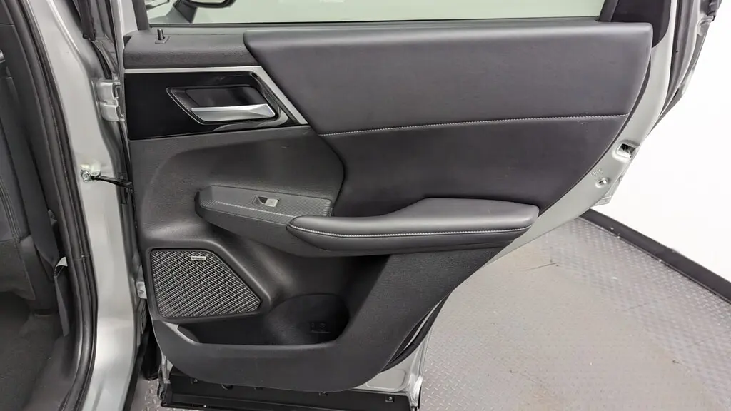 2026 MITSUBISHI OUTLANDER SE photo 20