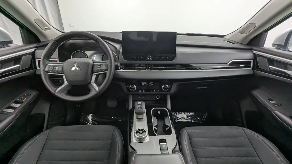 2026 MITSUBISHI OUTLANDER SE photo 25