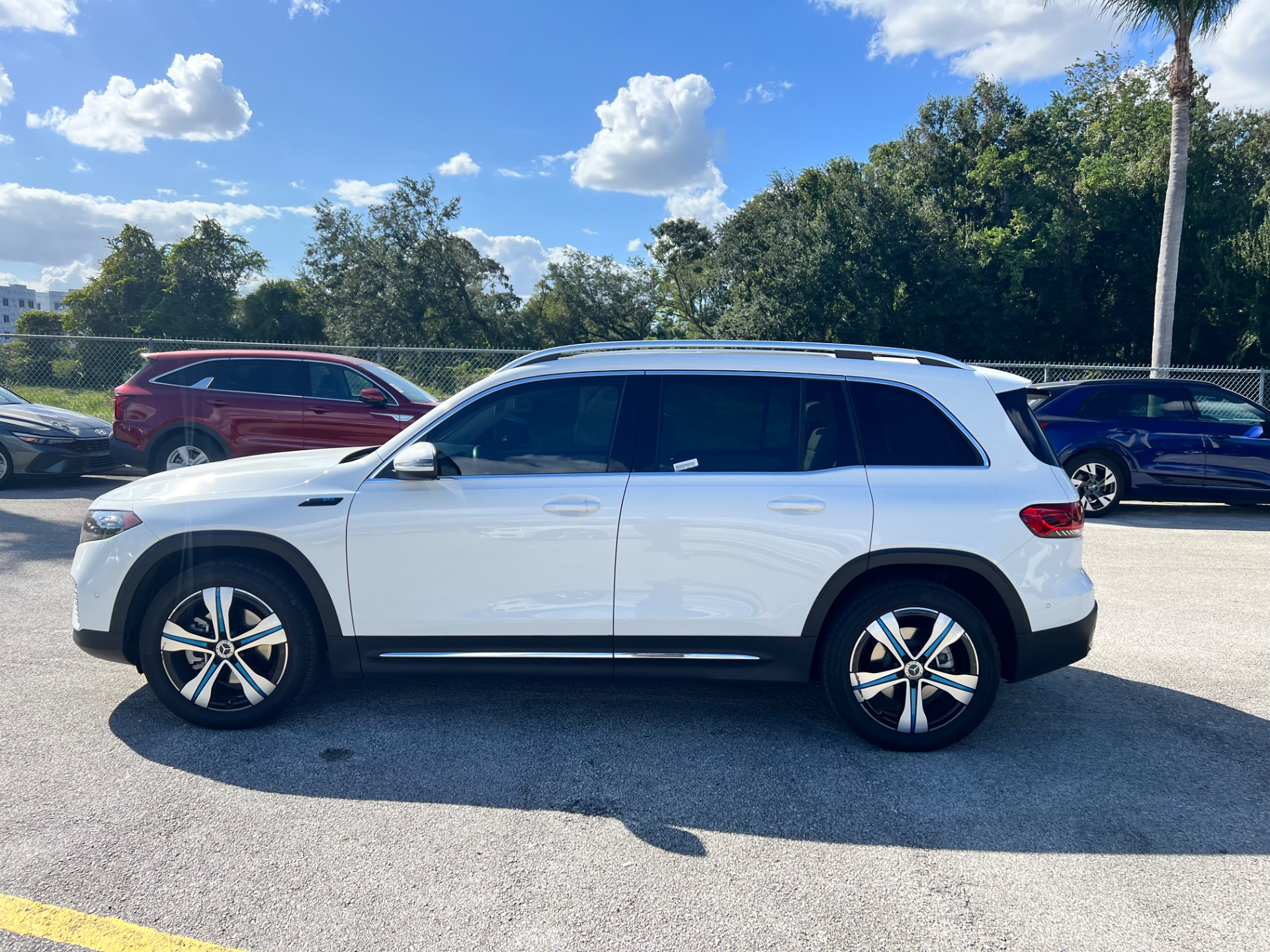 2022 MERCEDES-BENZ EQB EQB 350 photo 4
