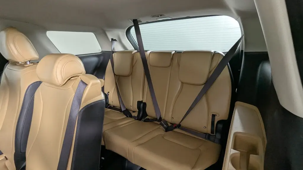 2024 KIA CARNIVAL LX photo 16