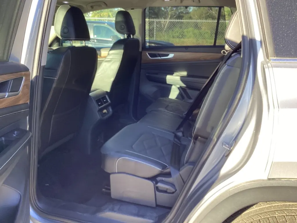 2024 VOLKSWAGEN ATLAS 2.0T SE W/TECHNOLOGY photo 8