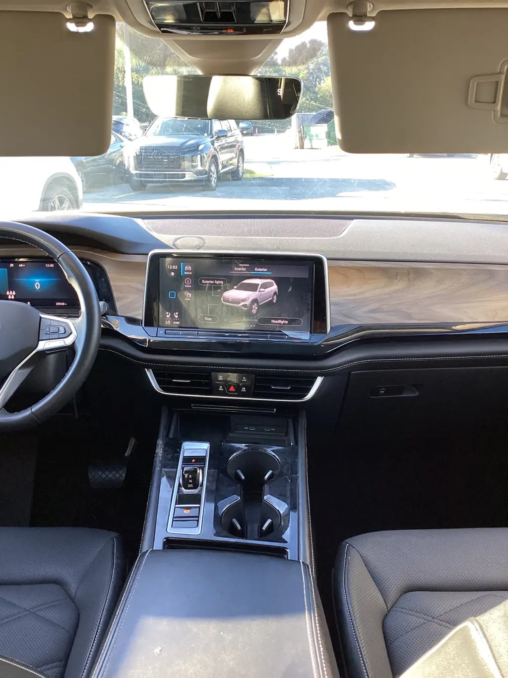 2024 VOLKSWAGEN ATLAS 2.0T SE W/TECHNOLOGY photo 17