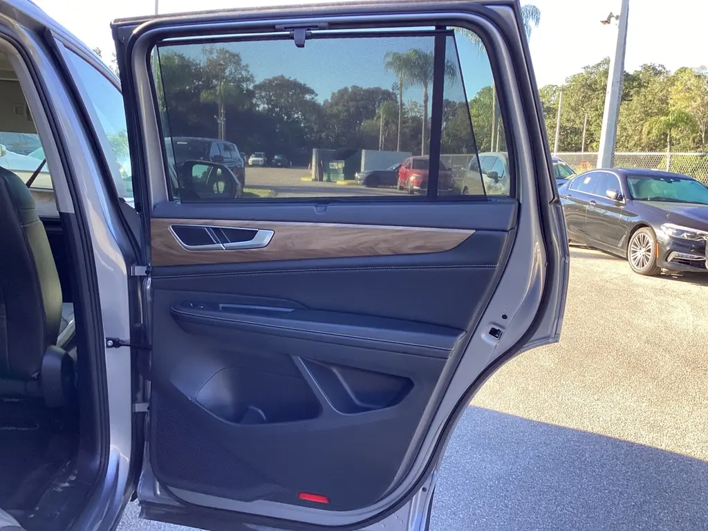 2024 VOLKSWAGEN ATLAS 2.0T SE W/TECHNOLOGY photo 21