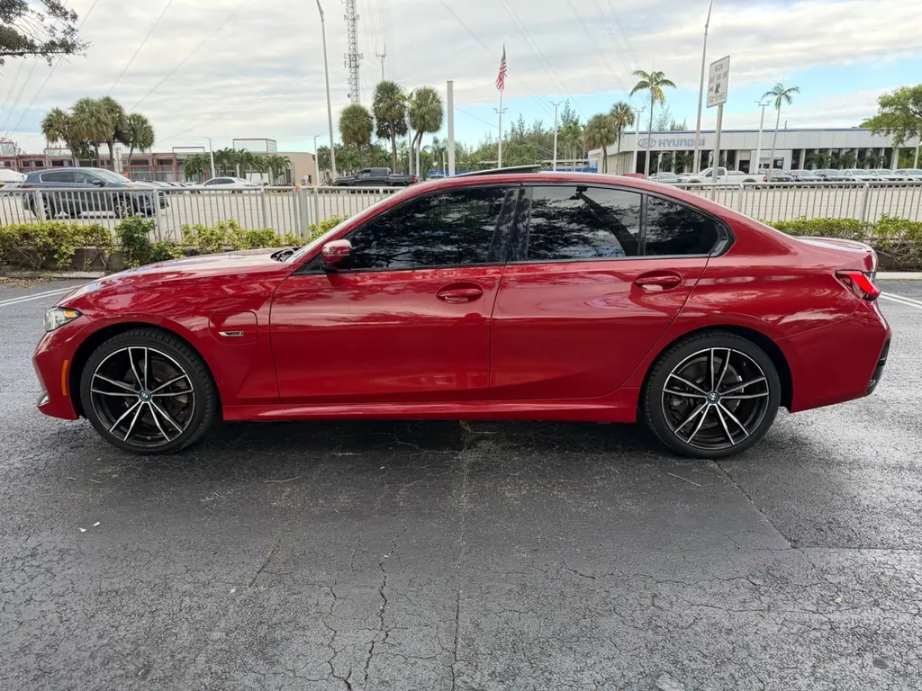 2023 BMW 3 SERIES 330E XDRIVE photo 2
