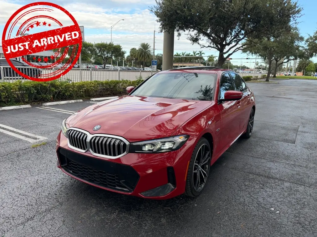 2023 BMW 3 SERIES 330E XDRIVE photo 1