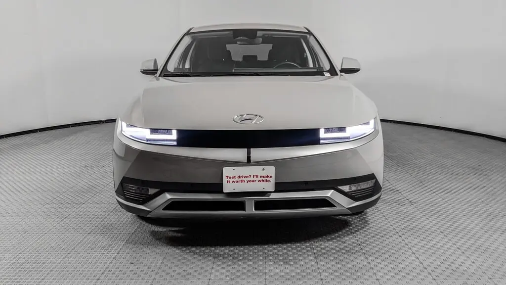 2024 HYUNDAI IONIQ 5 SEL photo 11
