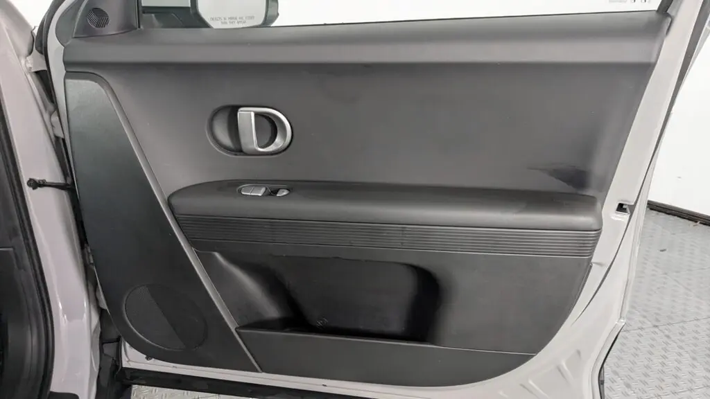2024 HYUNDAI IONIQ 5 SEL photo 22