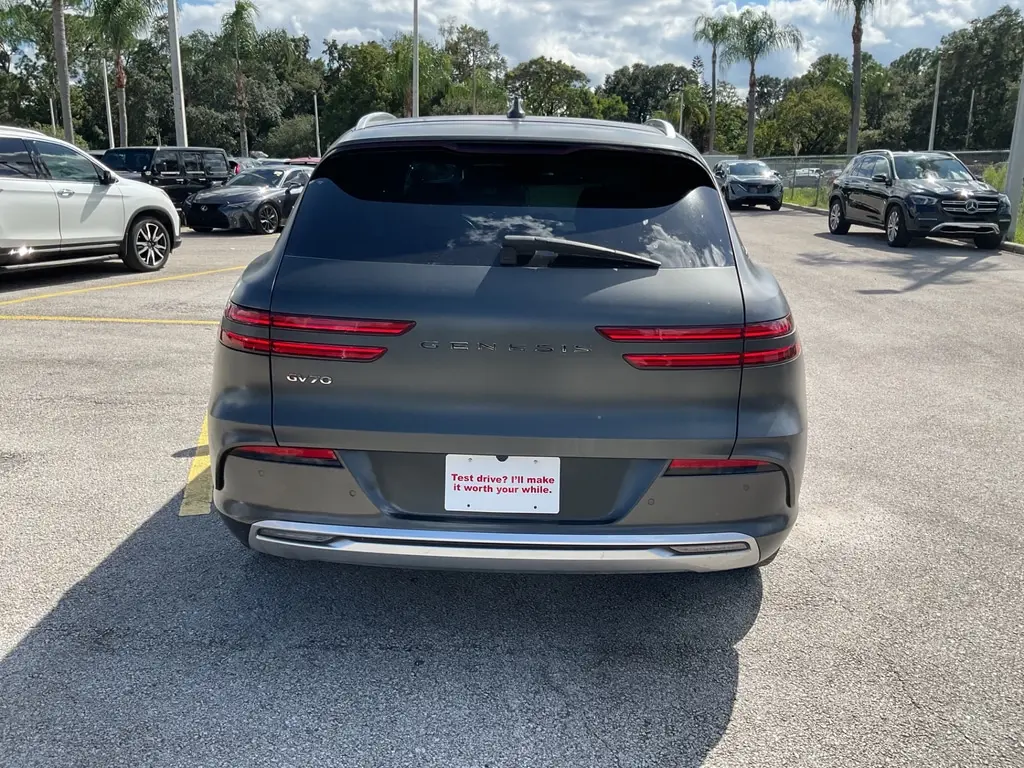 2023 GENESIS ELECTRIFIED GV70 ADVANCED photo 4
