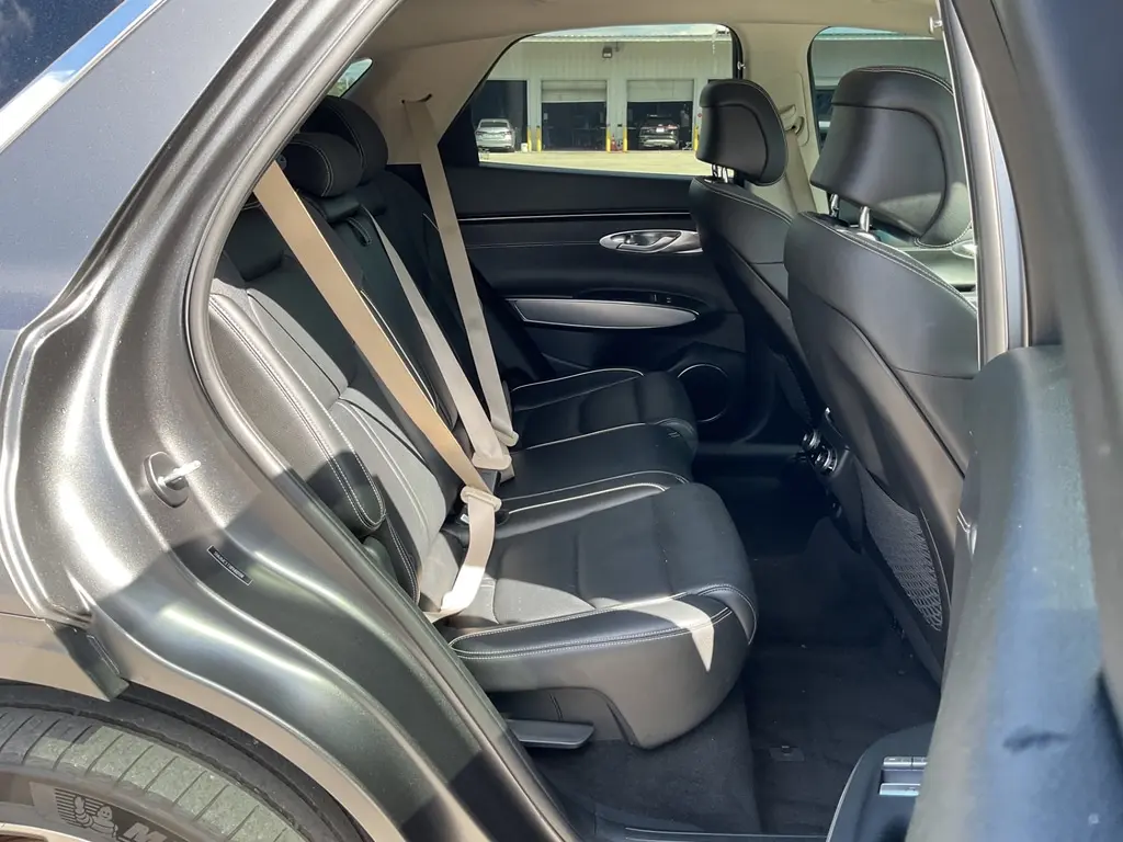 2023 GENESIS ELECTRIFIED GV70 ADVANCED photo 12