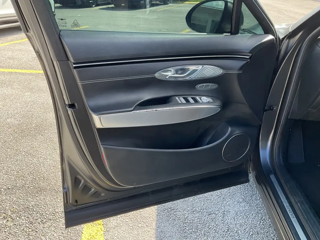 2023 GENESIS ELECTRIFIED GV70 ADVANCED photo 15