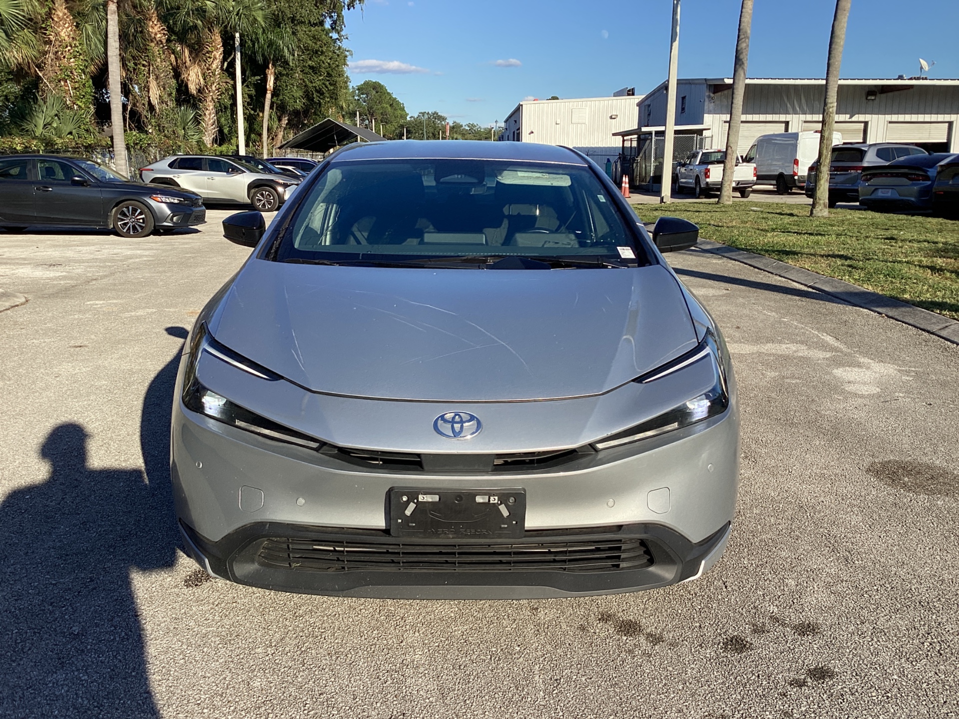 2023 TOYOTA PRIUS LE photo 1
