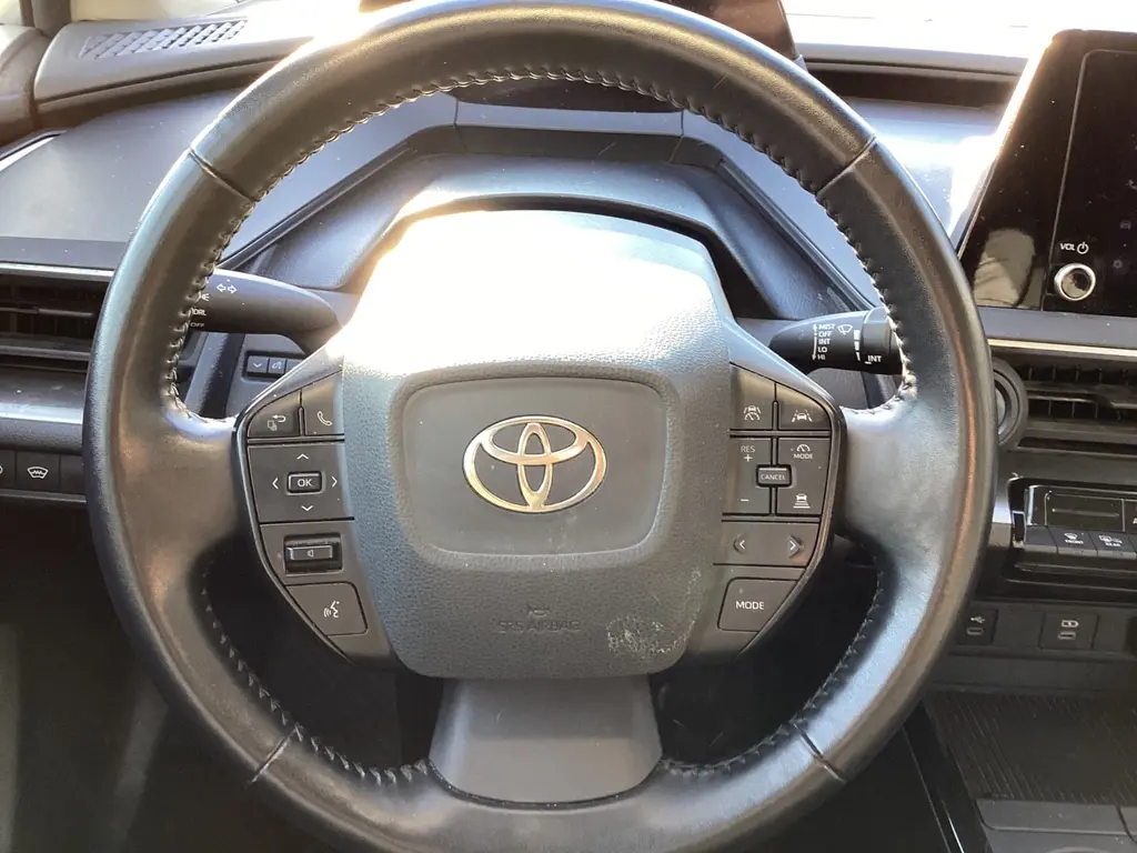 2023 TOYOTA PRIUS LE photo 21