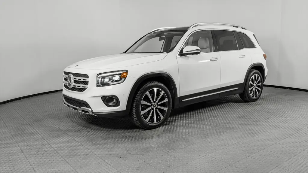 2023 MERCEDES-BENZ GLB GLB 250 photo 1