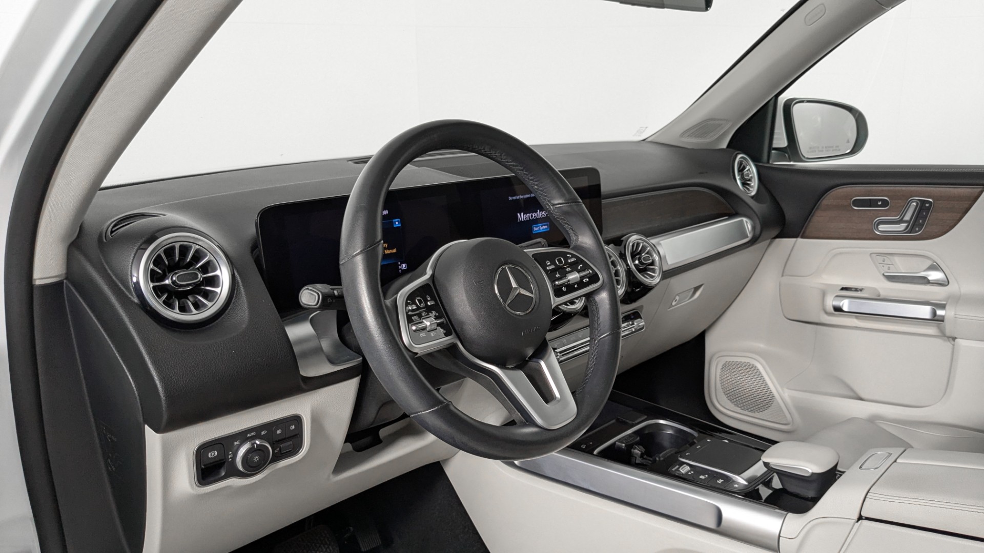 2023 MERCEDES-BENZ GLB GLB 250 photo 24