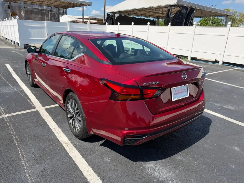 2024 NISSAN ALTIMA 2.5 SV photo 3