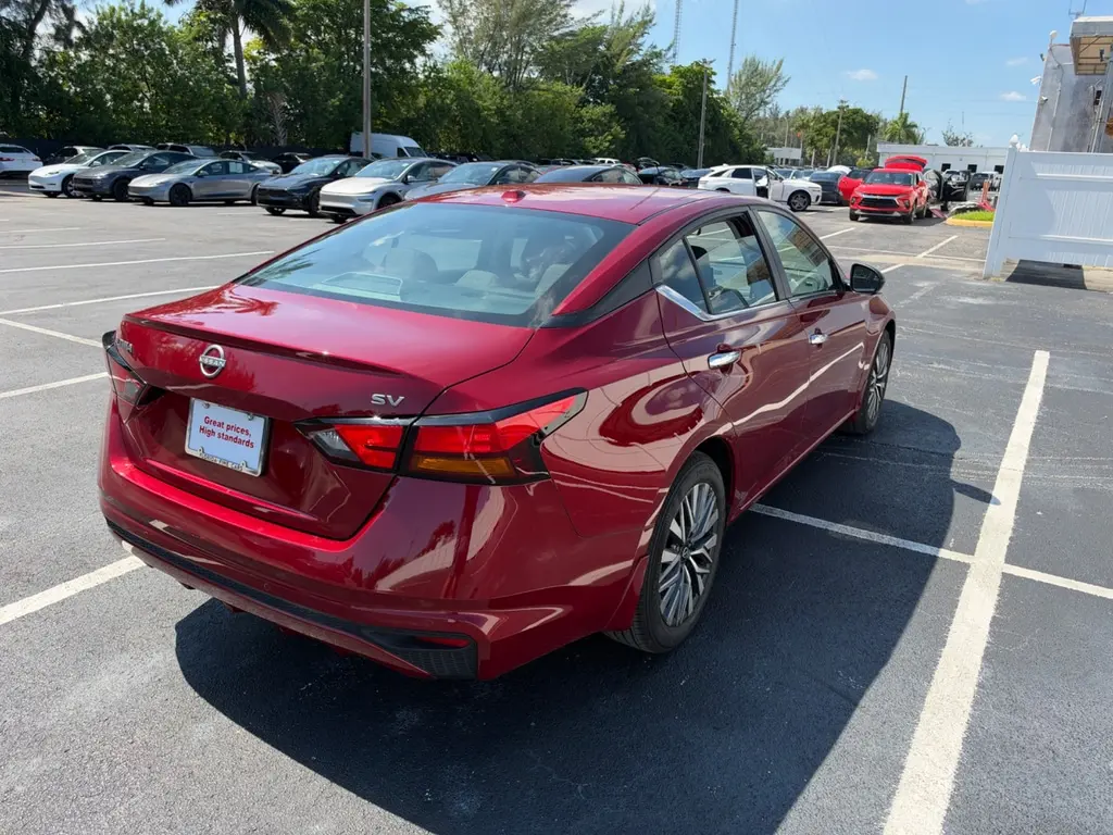 2024 NISSAN ALTIMA 2.5 SV photo 6