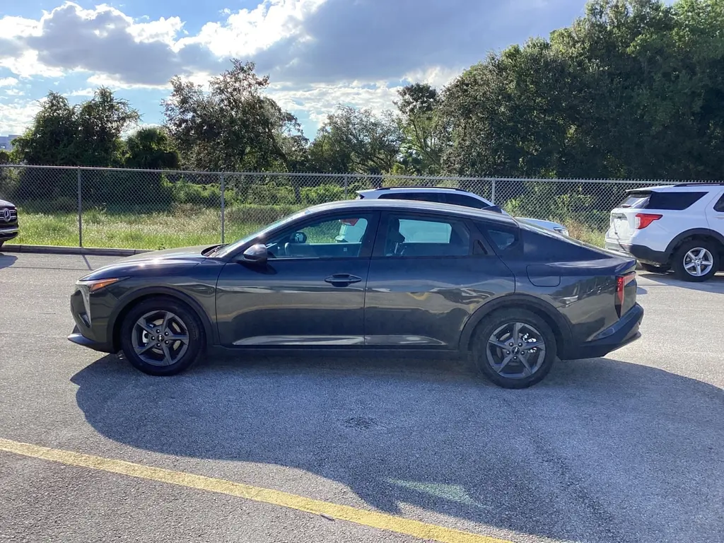 2026 KIA K4 LXS photo 7