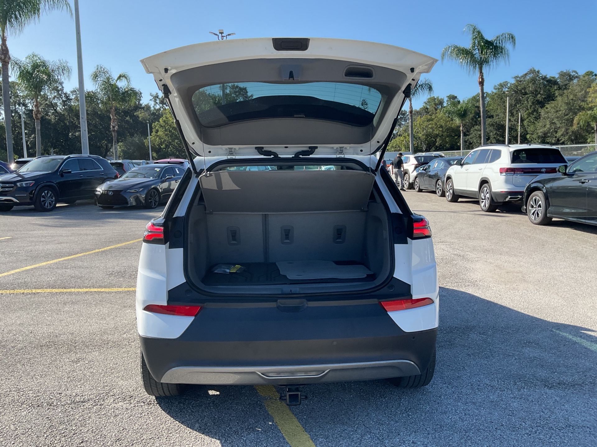 2022 CHEVROLET BOLT EUV PREMIER photo 2
