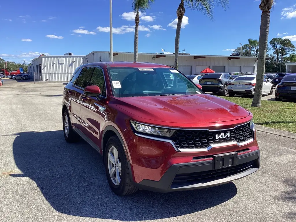 2023 KIA SORENTO LX photo 3